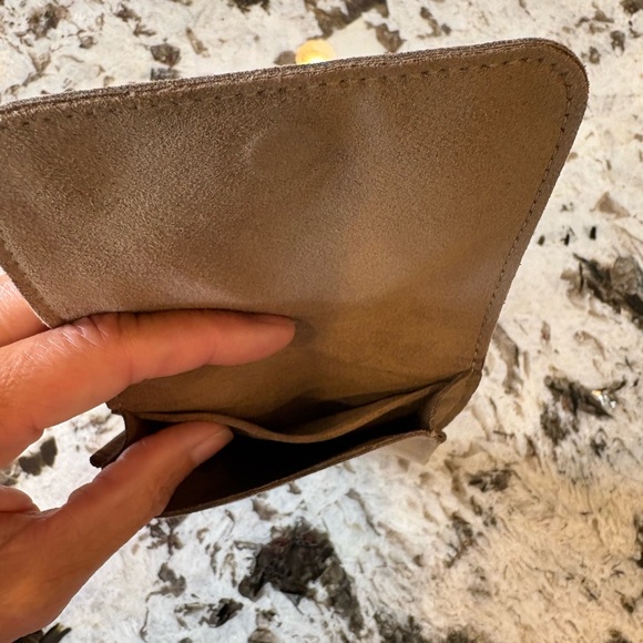 David Yurman Moleskin bracelet bag with magnet - Picture 6 of 6